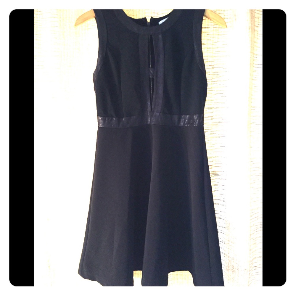 Monteau Black dress with leather like design